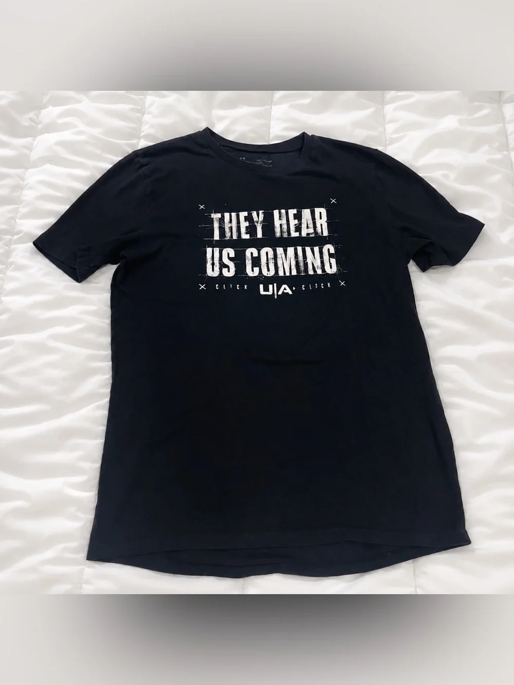 Under Armour YXL shirt